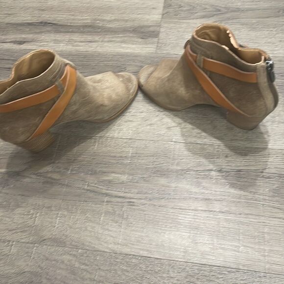 Lucky Brand Leather Peep Toe Wedges Size 6.5 - Picture 7 of 7